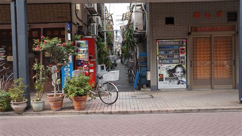 Le district de Tsukishima ,situé à Chūō dans Tokyo est connu pour ses okonomiyaki et monjayaki ...