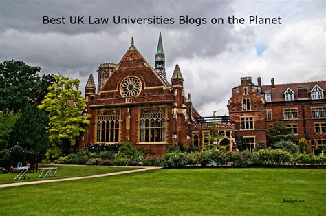 10 Best UK Law Universities Blogs & Websites To Follow in 2023