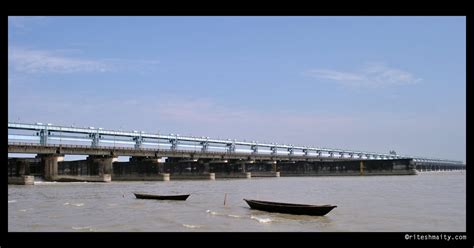 Travel & Photography: Breakfast at Farakka Barrage