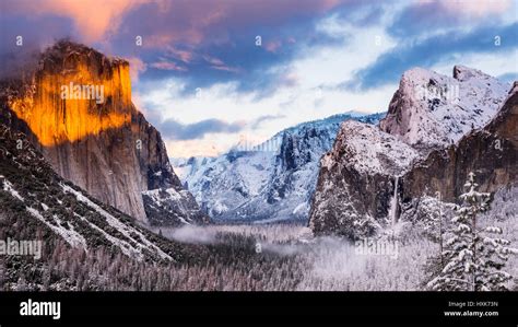 Winter sunset over Yosemite Valley from Tunnel View, Yosemite National Park, California USA ...