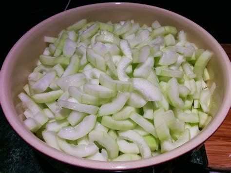 Becky Loves Cooking: Stewed Italian Cucuzza Squash