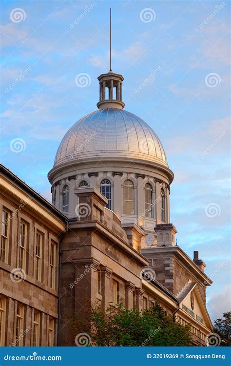 Bonsecours Market stock image. Image of modern, building - 32019369