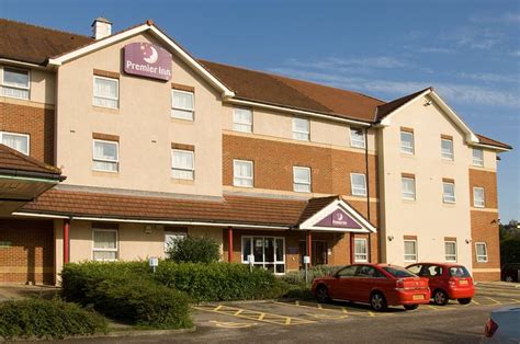 PREMIER INN NEWCASTLE METRO CENTRE HOTEL - Updated 2024 Reviews, Photos ...