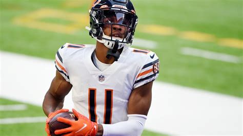 Bears WR Darnell Mooney Makes History in Win Over Vikings – NBC Chicago