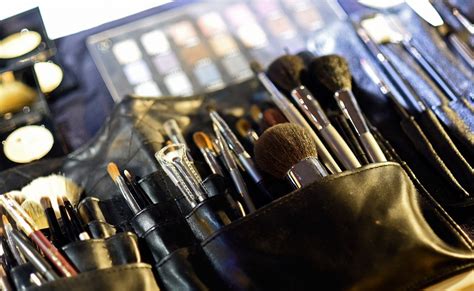 How To Choose Brushes For Face Painting? | The Bunny Alliance