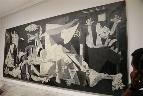 Guernica Painting Location - Arsma