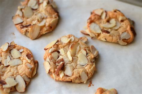 Italian Almond Cookies — ButterYum — a tasty little food blog