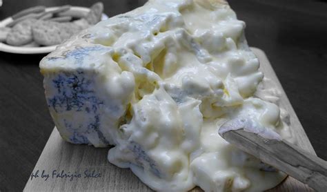 Gorgonzola Cheese - Delicious Italy