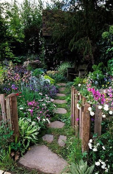 70+ Fantastic Rustic Garden Gates Decor Ideas