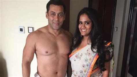 Salman Khan poses shirtless in Arpita Khan Sharma's throwback post from her wedding | Bollywood ...