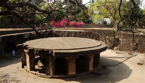 Pataleshwar Cave Temple - the oldest temple in Pune - Reaching there