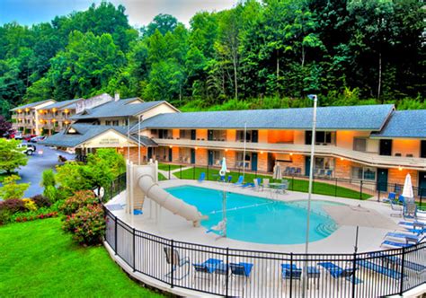 Downtown Gatlinburg Hotels | Hotels on The Parkway | Downtown Gatlinburg