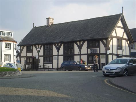 File:The Old Court House Ruthin Wales.jpg - Wikipedia, the free ...