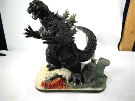 UNIFIVE GODZILLA DIORAMA Figure King Kong VS Godzilla TV Character ...