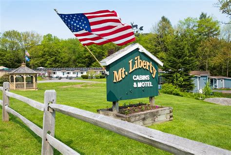 MT LIBERTY LODGING Prices & Reviews (Lincoln, NH - White Mountains)