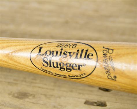 Vintage Wooden Baseball Bat / Baseball Decor / Louisville Slugger 225YB Antique Baseball bat ...