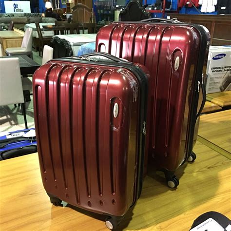 SAMSONITE 2 PIECE BURGUNDY LUGGAGE SET - Able Auctions