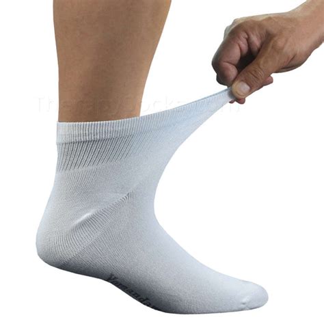 6 Pair Bamboo Non-Binding Diabetic Quarter Ankle Socks for Men – TherapySocks.com