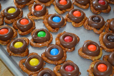 The Art of Comfort Baking: Pretzel and M&M Holiday Treats