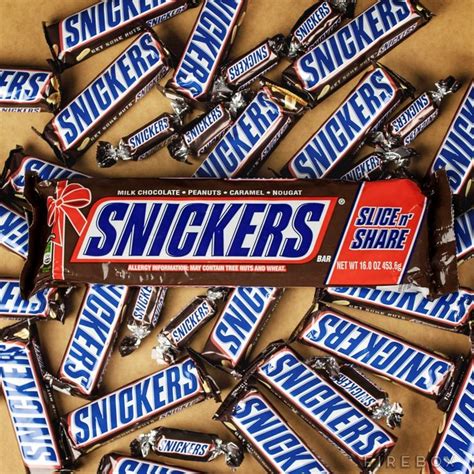 World's Largest Snickers Bar | Snickers bar, Snickers, Snickers chocolate