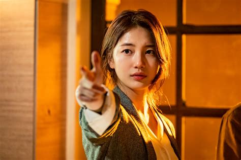 Go behind the scenes of drama set 'Vagabond' with Suzy Bae! | Koogle TV Korean Model, Korean ...