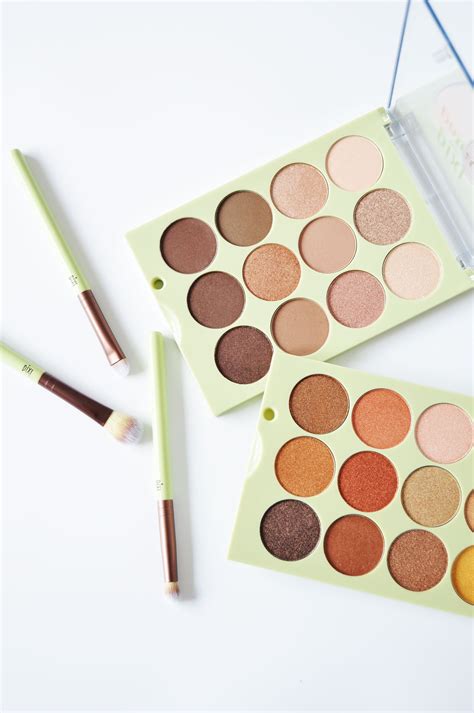 Pixi Eye Reflections Shadow Palette Review and Swatches | Ela BellaWorld