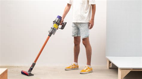 Dyson Cyclone V10 Absolute Review - RTINGS.com