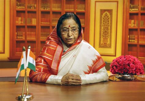 10 allegation on first woman president pratibha patil | प्रतिभा पाटिल पर प्रधानमंत्री के बर्तन ...