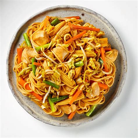 Ten Minute Chicken Chow Mein Recipe | Woolworths