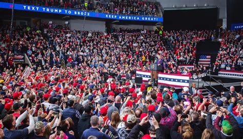 How Many Attended Trump’s Toledo, Ohio Rally? Crowd Size | Heavy.com