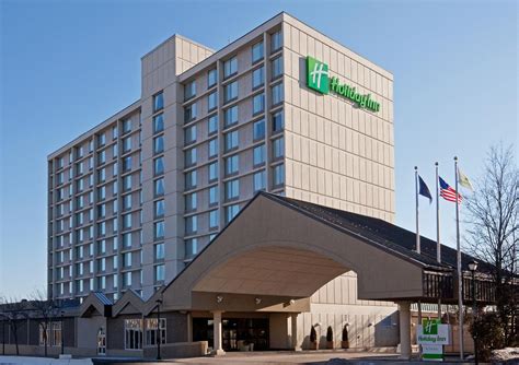 Discount Coupon for Holiday Inn Portland-By the Bay in Portland, Maine - Save Money!