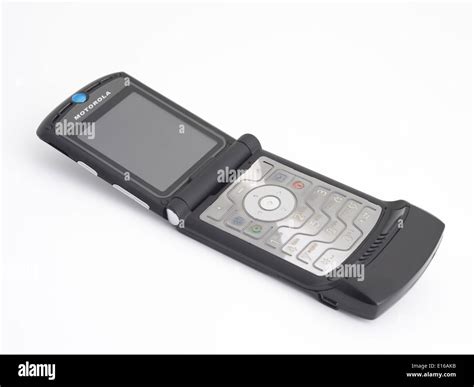 Motorola RAZR V3 specs, faq, comparisons