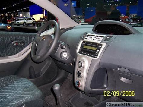 oxegsgvyb: 2007 Toyota Yaris Interior