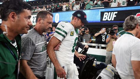 Jets QB Aaron Rodgers has torn left Achilles tendon, AP source says | FOX 5 New York