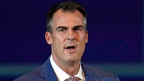 Gov. Kevin Stitt visits Texas for border policies conference