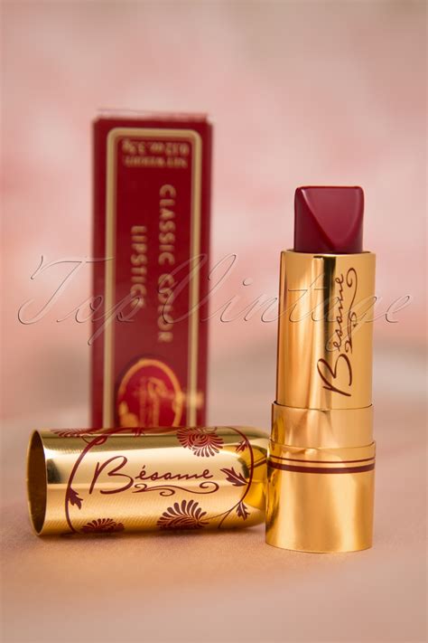 Classic Colour Lipstick Cherry Red