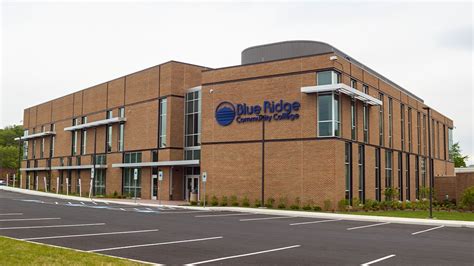 Blue Ridge Community College Bioscience Building - Riddleberger Brothers, Inc