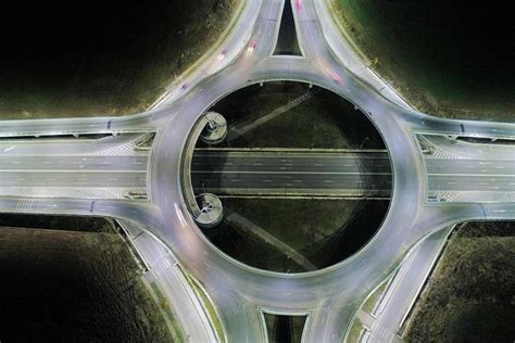 Night view of roundabout from drone - Creative Commons Bilder