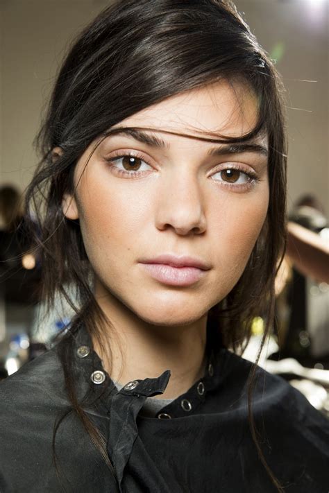 French girls are obsessed with this easy hair look and so are we | Beautiful, Modelos, Atrizes