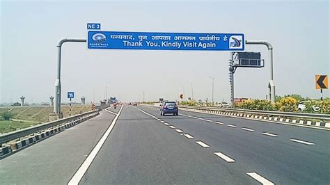 Delhi-Meerut Expressway: दिल्ली-मेरठ एक्सप्रेस-वे पर 1 अप्रैल देना होगा टोल टैक्स, सावधानी हटी ...