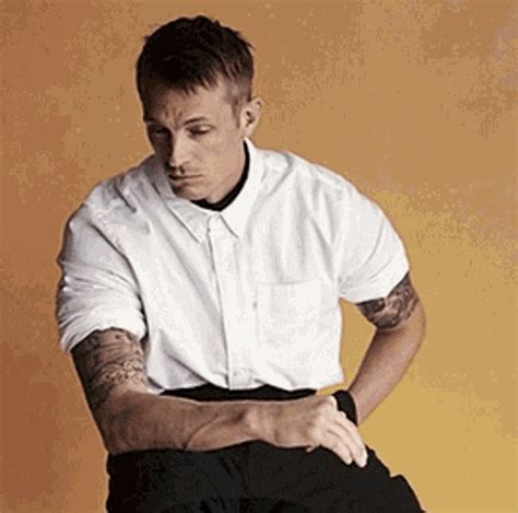 Joel Kinnaman Tattoo GIF - Joel Kinnaman Tattoo - Discover & Share GIFs