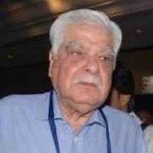 Anil Kapoor's father Surinder Kapoor passes away - Rediff.com Movies