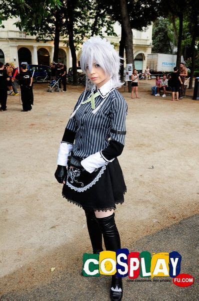 Sakuya Izayoi Cosplay from Touhou Project in RIMINI COMIX 2012 Italy ...