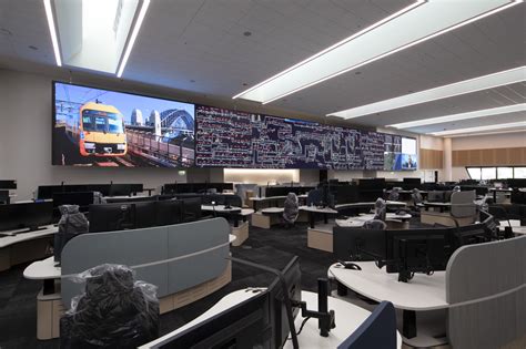 Sydney Rail Operations Center - 41 million pixel display wall - Digital ...