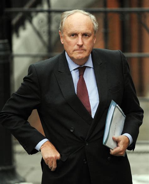 Paul Dacre resigns as Daily Mail editor after 26 years