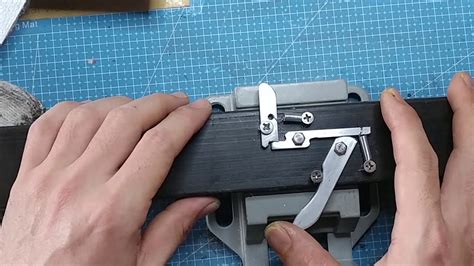 Easy Crossbow Trigger Designs(10) | Crossbow trigger mechanism ideas ...