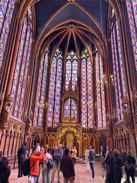 La Sainte Chapelle, una joya escondida de París | Barcelona Travel ...