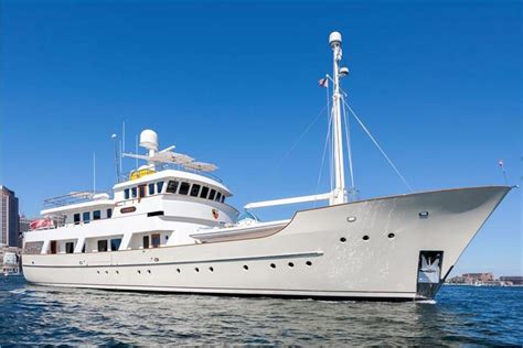 Power Yachts for Sale: 100 feet Plus - Seaton Yachts Sales and Brokerage