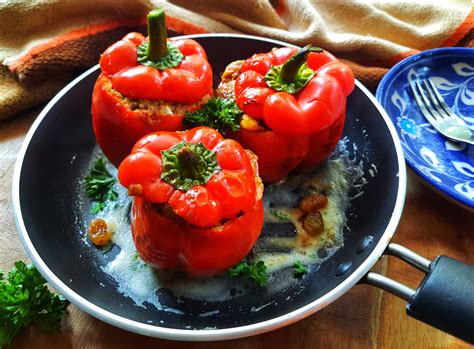 Everyday Cooking : Peruvian Dish Rocoto Relleno/ Stuffed Bell Peppers