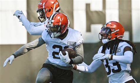 Denzel Ward sidelined at Friday’s Browns practice